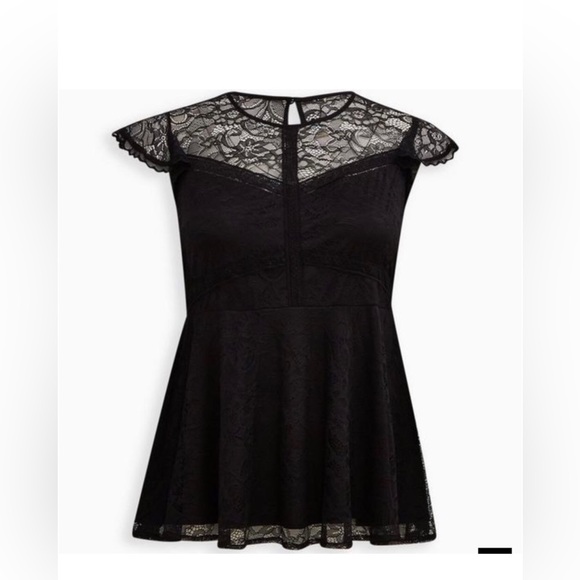 Torrid sz 4 Black Peplum Lace Ruffle Sleeve Top GUC - Picture 5 of 8